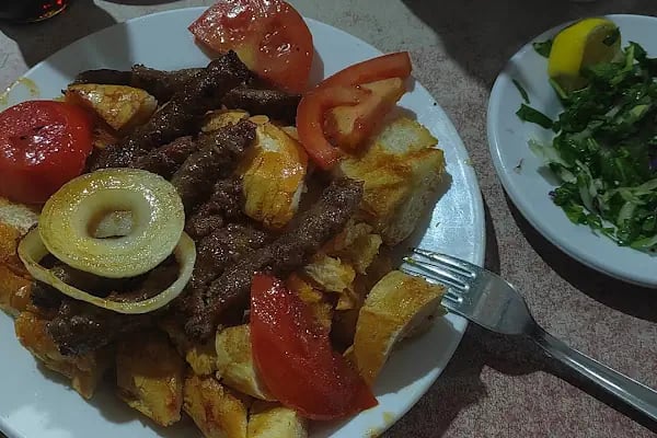 Ödemiş Kebap Salonu Gül Köfte - Resim 1
