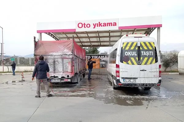 Eva Binek ve Ağır Vasıta İlaçlı ve Renkli köpüklü Oto Yıkama - Resim 9