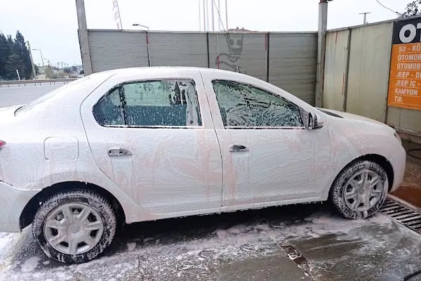 Eva Binek ve Ağır Vasıta İlaçlı ve Renkli köpüklü Oto Yıkama - Resim 7