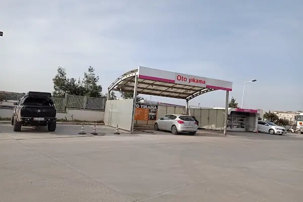 Eva Binek ve Ağır Vasıta İlaçlı ve Renkli köpüklü Oto Yıkama - Resim 13