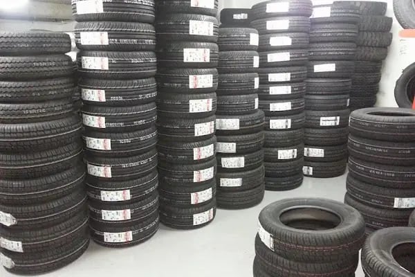 Öztürk kardeşler lastik jant akü satış tamir yol yardım hizmetleri satılmış usta - Resim 10