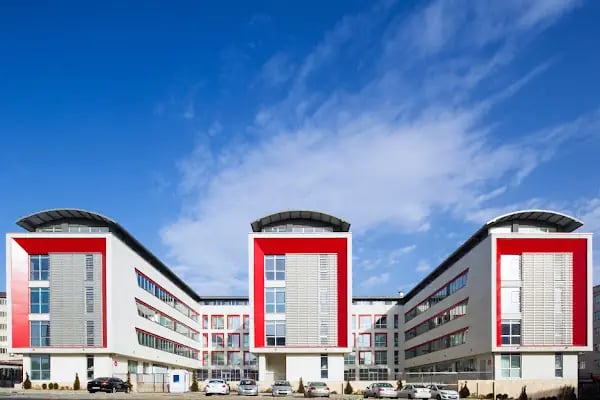Bezmiâlem Vakıf Üniversitesi Sultangazi İlhan Varank Yerleşkesi - Resim 12