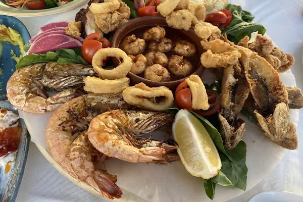 Dinc restaurant and cafe - Resim 20