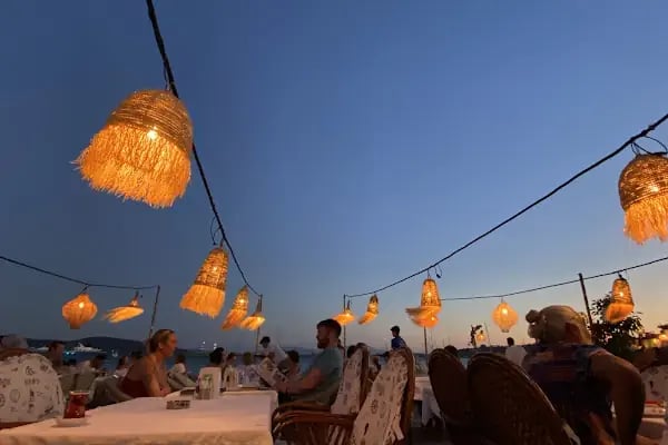 Dinc restaurant and cafe - Resim 4