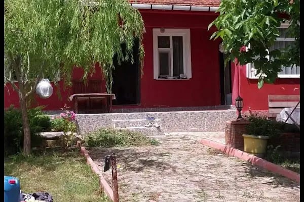Arnavutköy Merkez Mahallesi, Genç Osman Cd. No:19 Garage - Resim 1