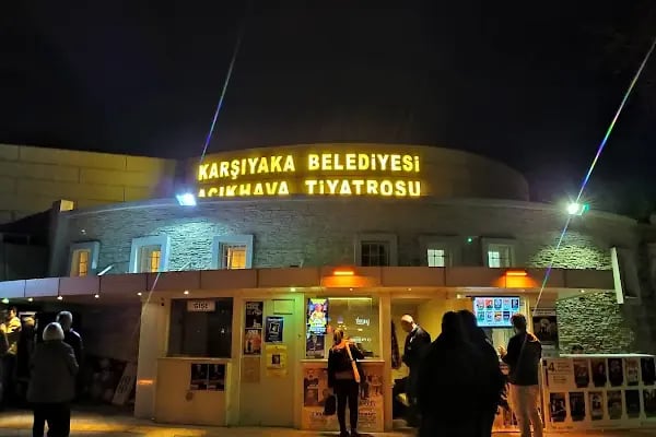 Suat Taşer Açık Hava Tiyatrosu - Resim 12