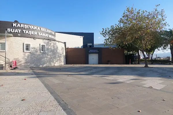 Suat Taşer Açık Hava Tiyatrosu - Resim 4