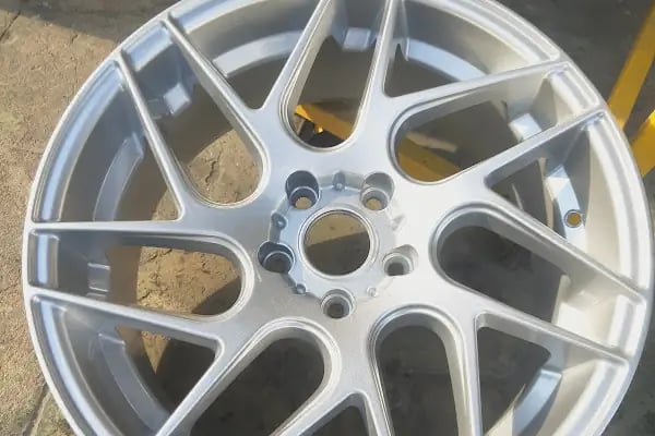 Sarıahmetler Lastik &amp; Yol Yardım – Dilovası, Hereke, Tavşancıl 7/24 Mobil Lastik Tamiri, Otoyol E80 Seyyar Servis - Resim 14