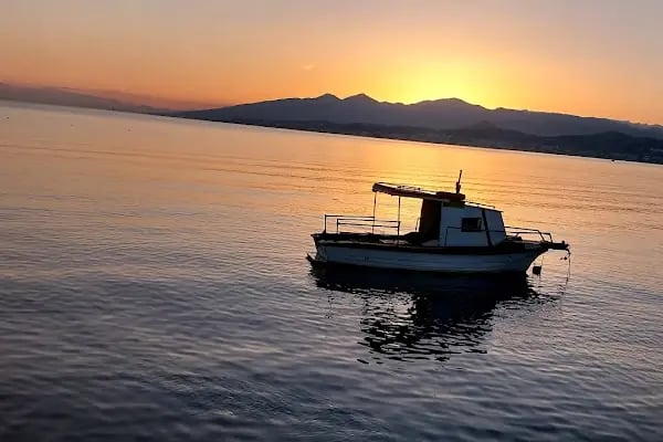 Urla Yat Limanı - Resim 7
