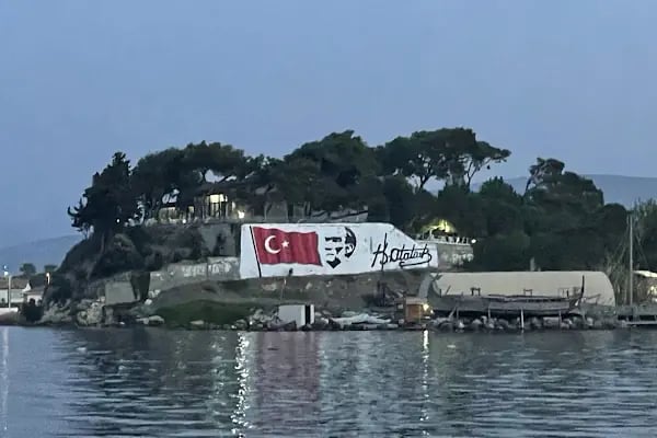 Urla Yat Limanı - Resim 3