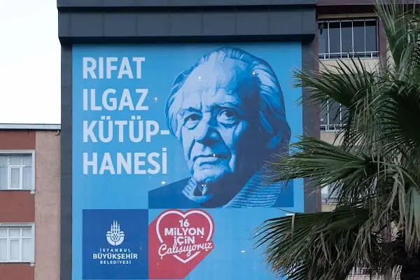 İBB Rıfat Ilgaz Kütüphanesi - Resim 4