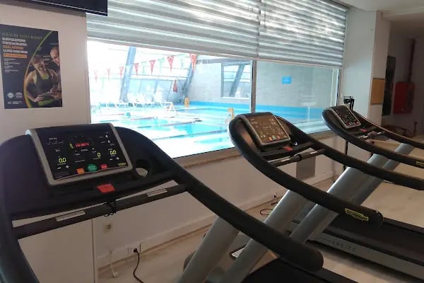 Çalı Kapalı Yüzme Havuzu - Resim 11