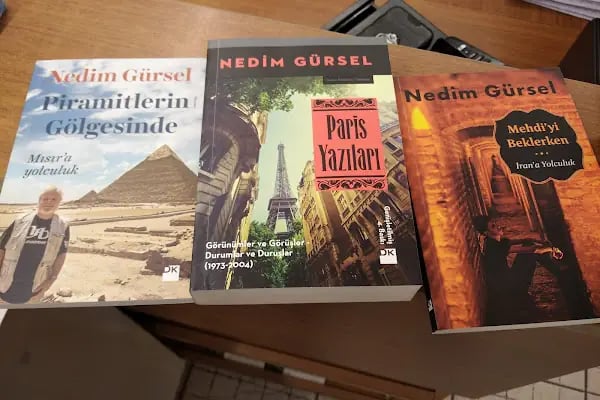Yakın Kitabevi - Resim 18