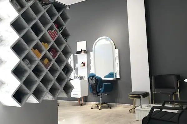 Saloon Fatma Öztürk Kuaför Ve Güzellik Merkezi - Resim 10
