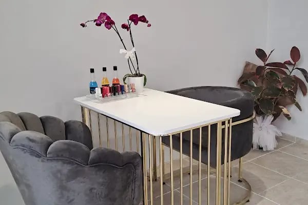 Saloon Fatma Öztürk Kuaför Ve Güzellik Merkezi - Resim 3