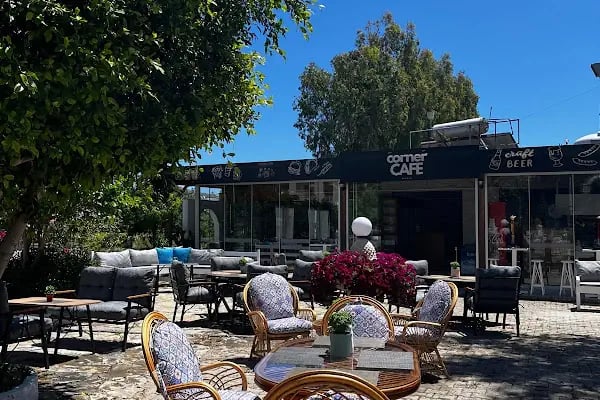 Corner Cafe - Resim 1