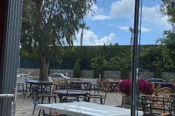Corner Cafe - Resim 20