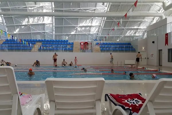 Başiskele Belediyesi Yeniköy Yarı Olimpik Kapalı Yüzme Havuzu - Resim 18