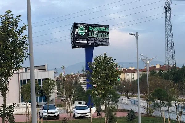 Başiskele Belediyesi Yeniköy Yarı Olimpik Kapalı Yüzme Havuzu - Resim 6