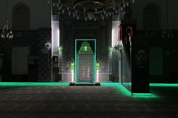 Fındıklı Cami - Resim 7