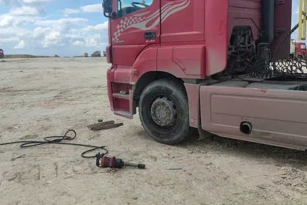 BOLLUCA OTO LASTİK YOL YARDIM - Resim 16