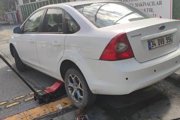 BOLLUCA OTO LASTİK YOL YARDIM - Resim 15