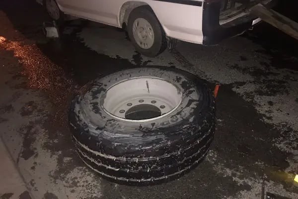 BOLLUCA OTO LASTİK YOL YARDIM - Resim 17