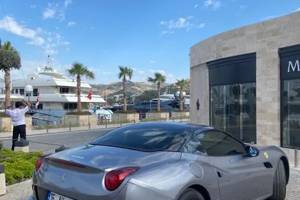 WORKS GARAGE BODRUM-KADİRHAN SEVER-OTO YIKAMA-PASTA CİLA-SERAMİK - Resim 4