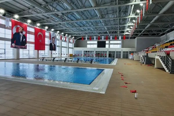 Yarı Olimpik Kapalı Yüzme Havuzu - Resim 17