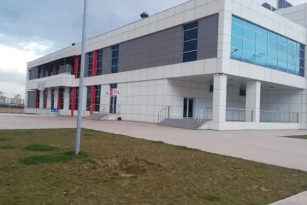 Yarı Olimpik Kapalı Yüzme Havuzu - Resim 2