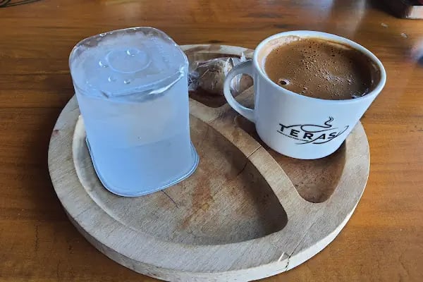 Varil Bistro &amp; Lounge - Resim 13
