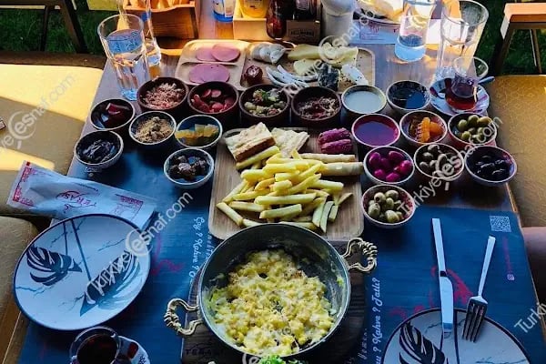 Varil Bistro &amp; Lounge - Resim 11