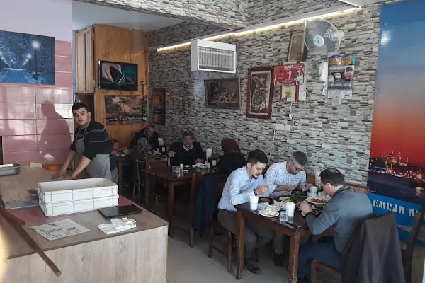 Emrah Usta Etli Pide - Resim 1