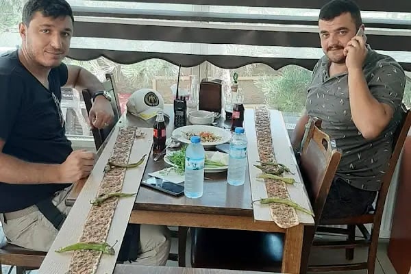 Emrah Usta Etli Pide - Resim 2
