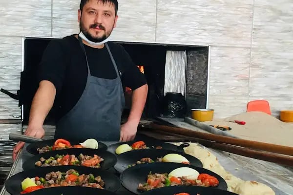 Emrah Usta Etli Pide - Resim 13