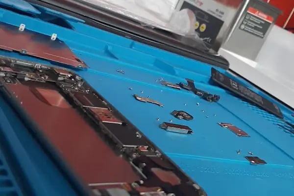 SUPERFİX CEP TELEFONU VE BİLGİSAYAR TEKNİK SERVİSİ - Resim 2