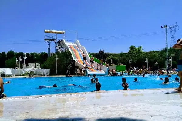 Özkocaman Spor Tesisi ve Düğün Salonu - Resim 2