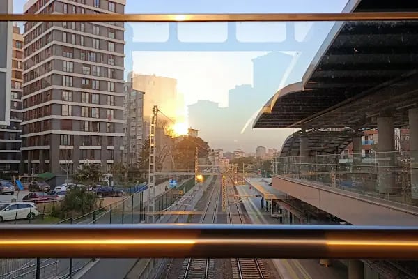 Göztepe Tren İstasyonu - Resim 6
