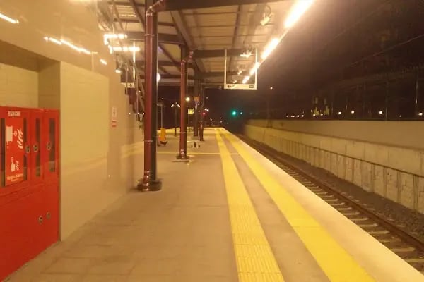 Göztepe Tren İstasyonu - Resim 19