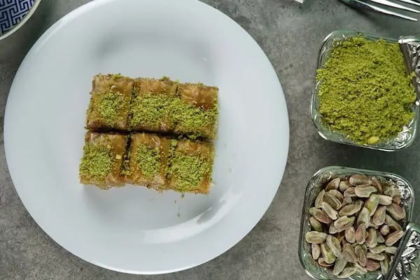 Osmanbey Fırın Pasta Kafe - Resim 13