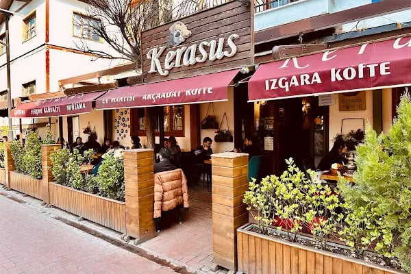 Enderun Kıtap & Kahve Evi - Resim 5