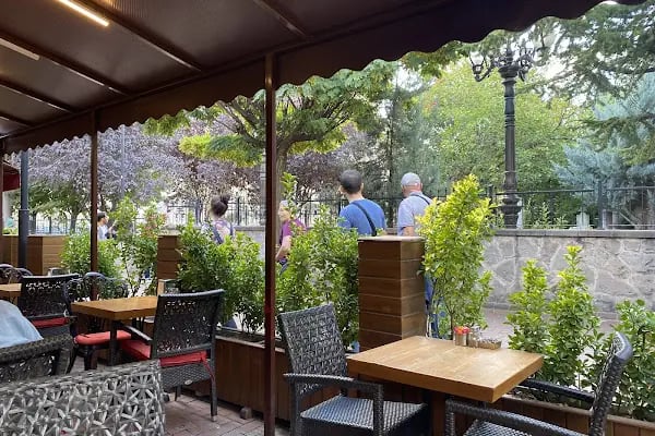 Enderun Kıtap & Kahve Evi - Resim 13
