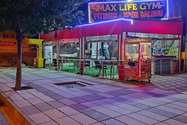 MAX LİFE GYM SPOR SALONU ( AKKENT ŞUBE ) - Resim 14