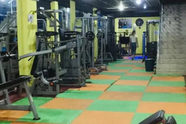 MAX LİFE GYM SPOR SALONU ( AKKENT ŞUBE ) - Resim 6