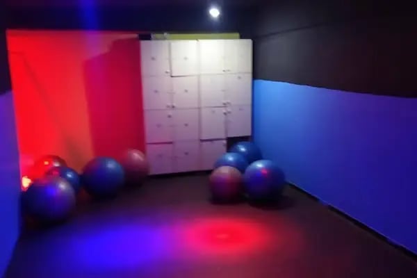 MAX LİFE GYM SPOR SALONU ( AKKENT ŞUBE ) - Resim 10