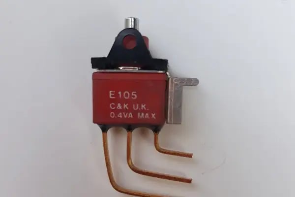 Medtronic beyin pili ıcf-P26 SONY El radyosu AT89C52-VOLTAJ REGÜLATÖRÜ BFT BARYER KUMANDASI. Meanwell güçkaynakları - Resim 7