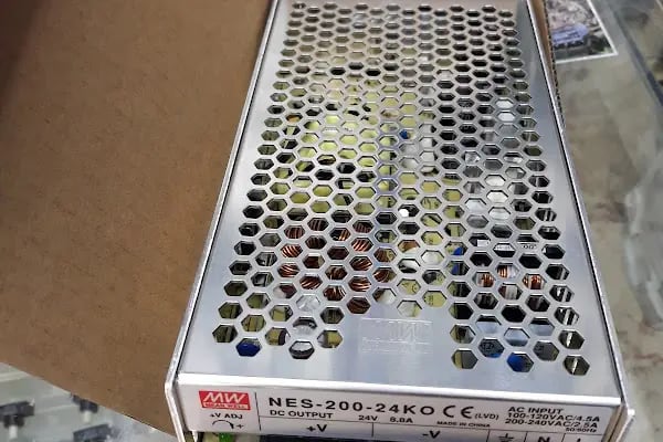 Medtronic beyin pili ıcf-P26 SONY El radyosu AT89C52-VOLTAJ REGÜLATÖRÜ BFT BARYER KUMANDASI. Meanwell güçkaynakları - Resim 18