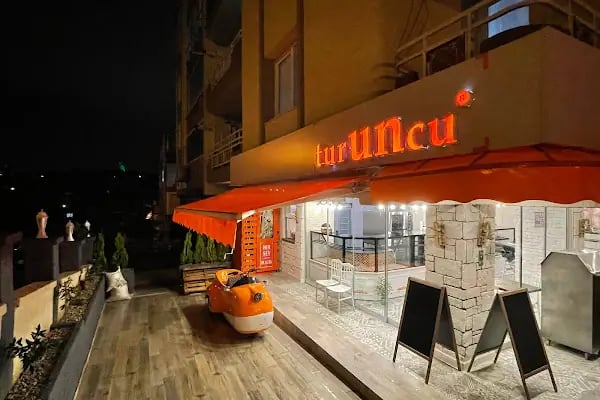 Turuncu Fırın Buca - Cafe - Pastane - Resim 1