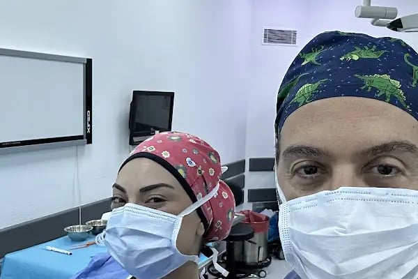 İzmir Estetik Cerrahi Kliniği Dr. Tolgahan Alpaydın | Meme Büyütme | Burun Estetiği | Liposuction | - Resim 3