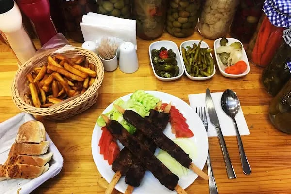 Kardeş Payı Kahvaltı Köfte Kokoreç - Resim 1